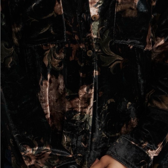 Anthropologie Black Velvet Top - Picture 2 of 3